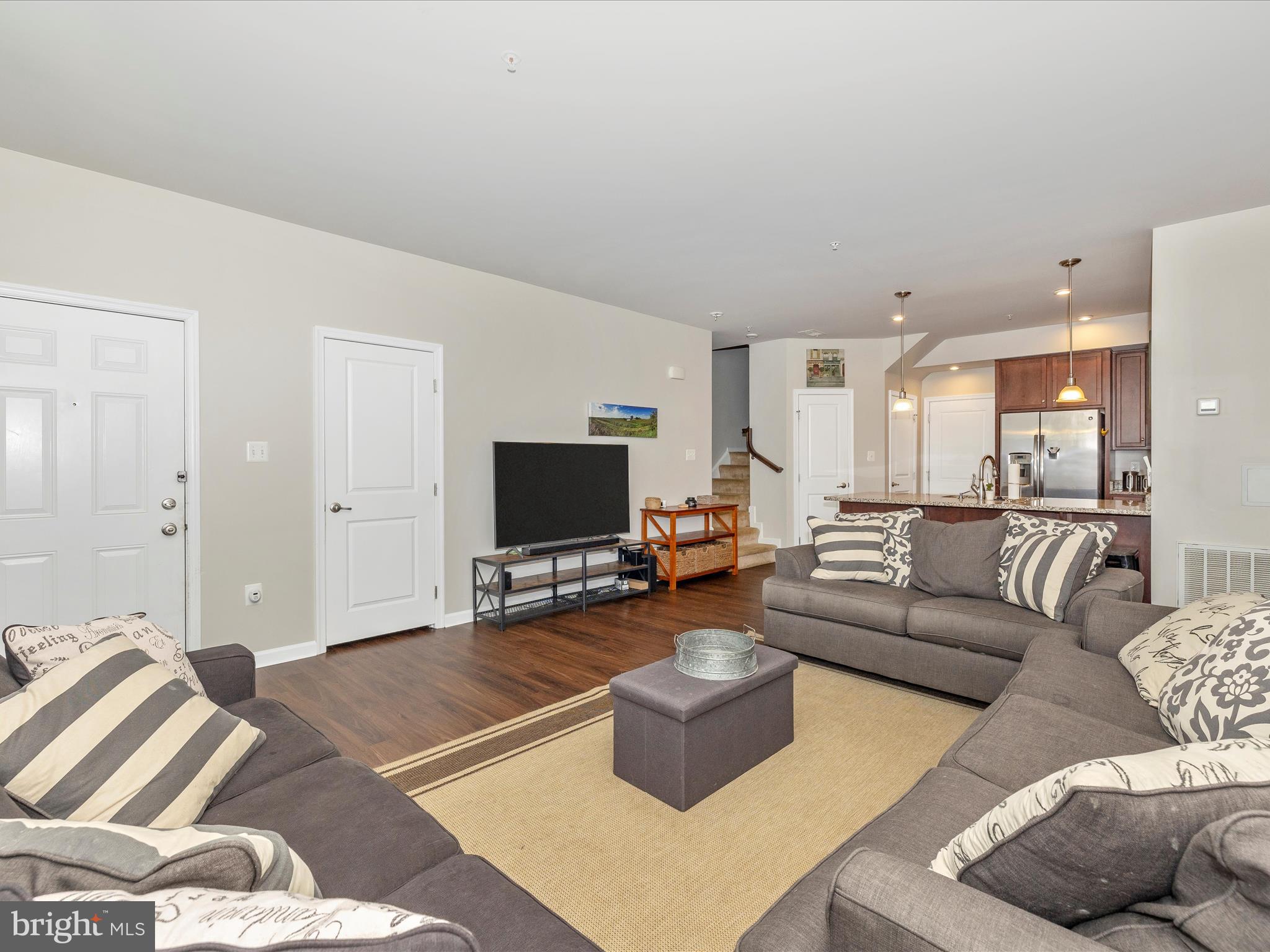 OAKDALE VILLAGE - Residential