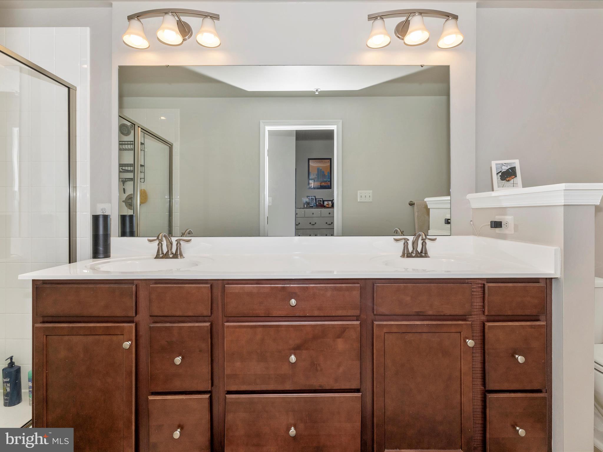 OAKDALE VILLAGE - Residential