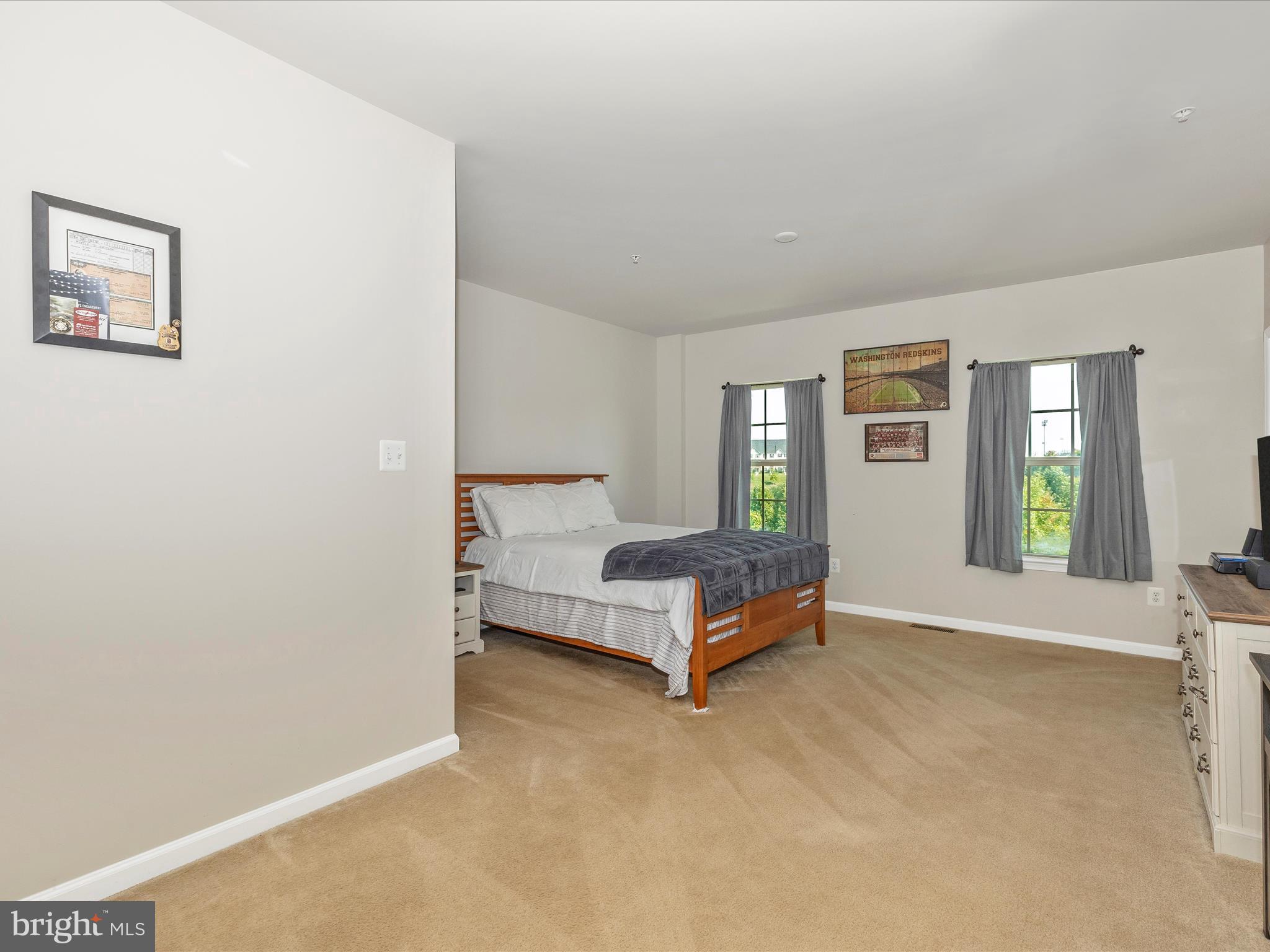 OAKDALE VILLAGE - Residential