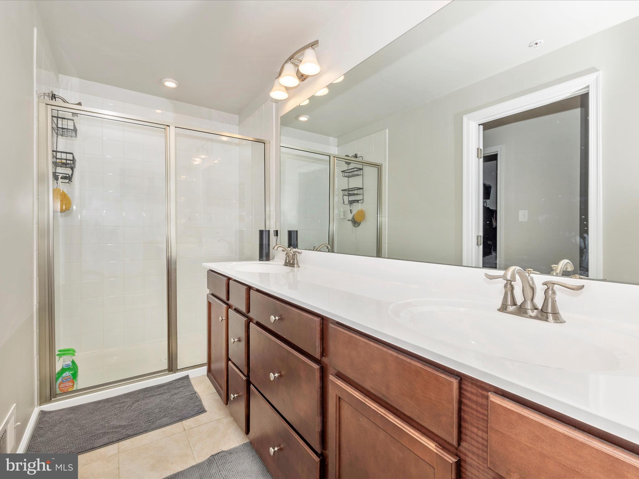 OAKDALE VILLAGE - Residential