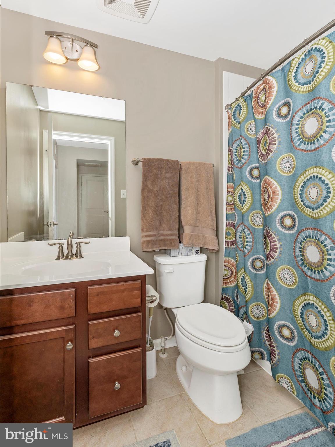 OAKDALE VILLAGE - Residential