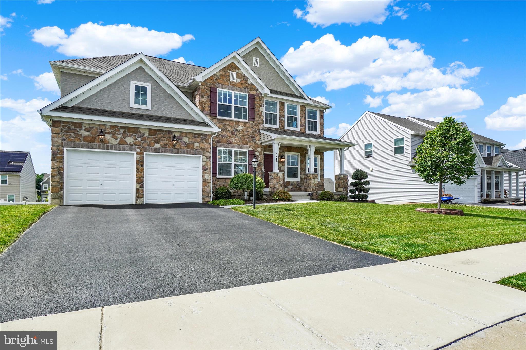 ROLLING MEADOWS AT RENTZEL FARM - Residential