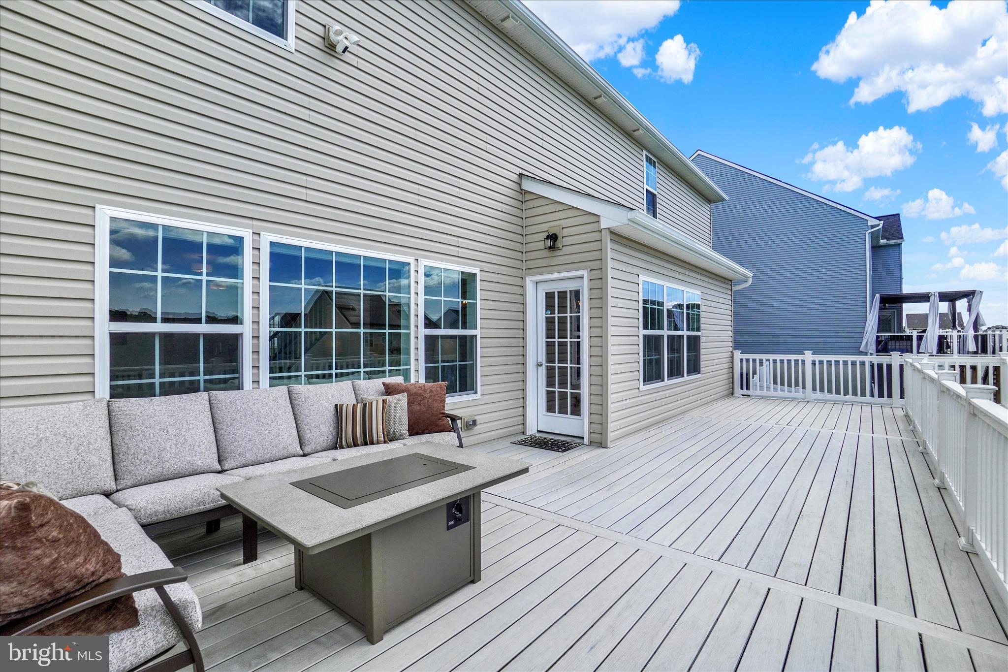 ROLLING MEADOWS AT RENTZEL FARM - Residential