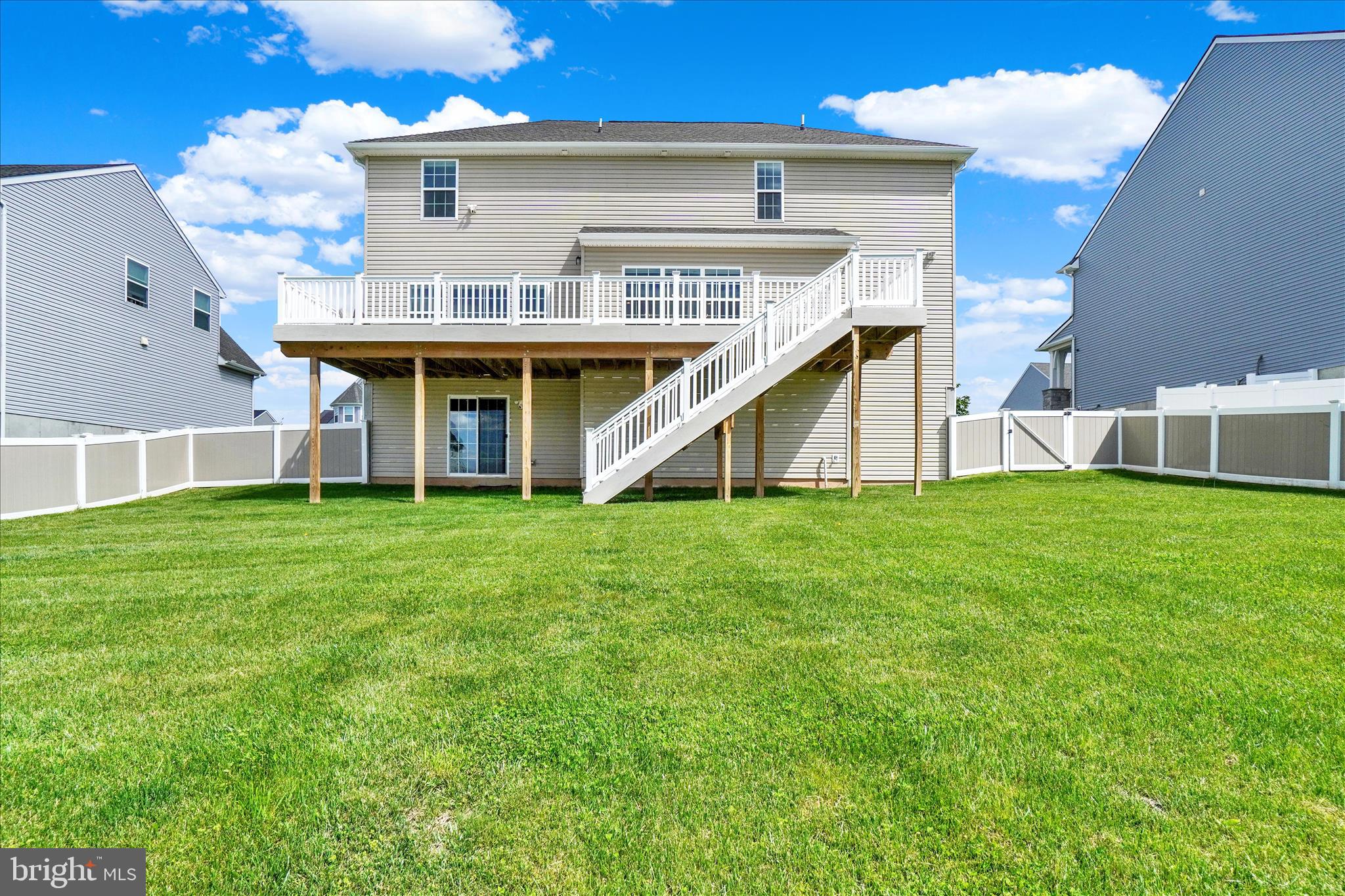 ROLLING MEADOWS AT RENTZEL FARM - Residential