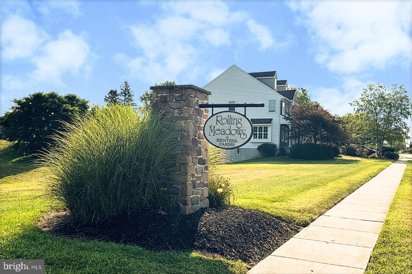 ROLLING MEADOWS AT RENTZEL FARM - Residential