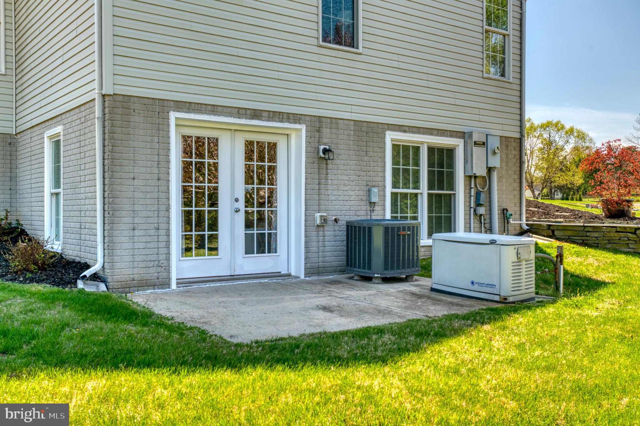 MABEL M PETTIE - Residential