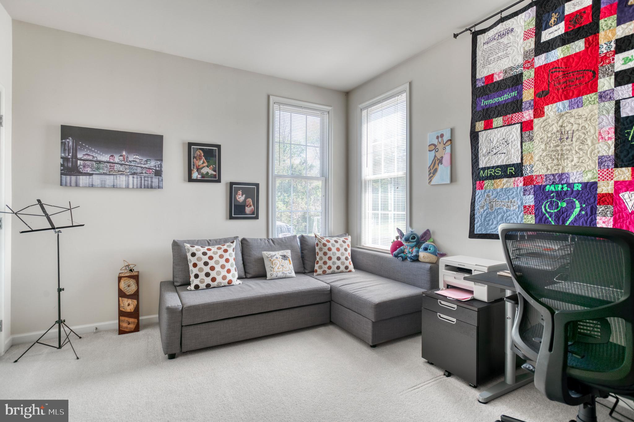 MABEL M PETTIE - Residential