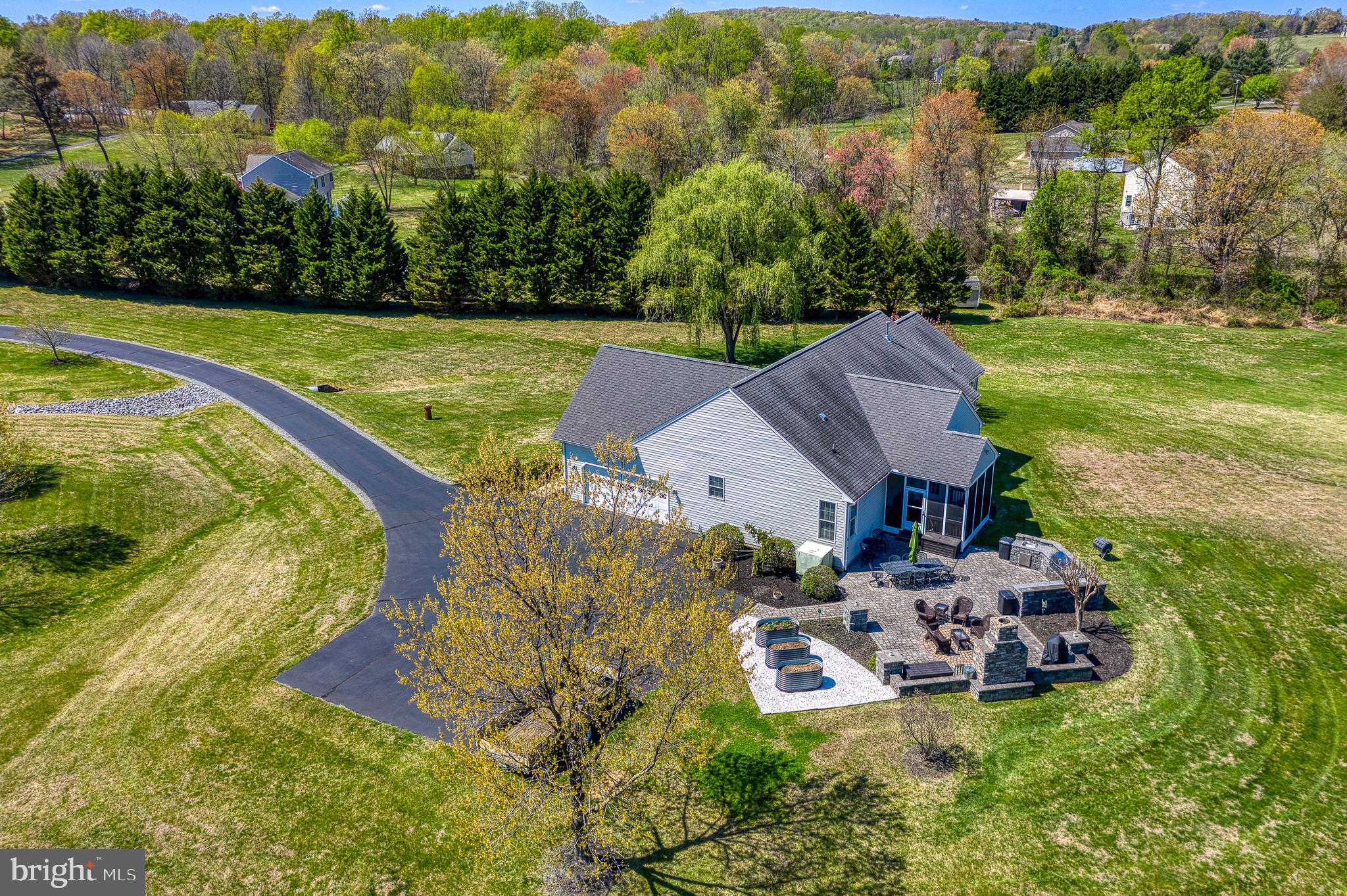 MABEL M PETTIE - Residential