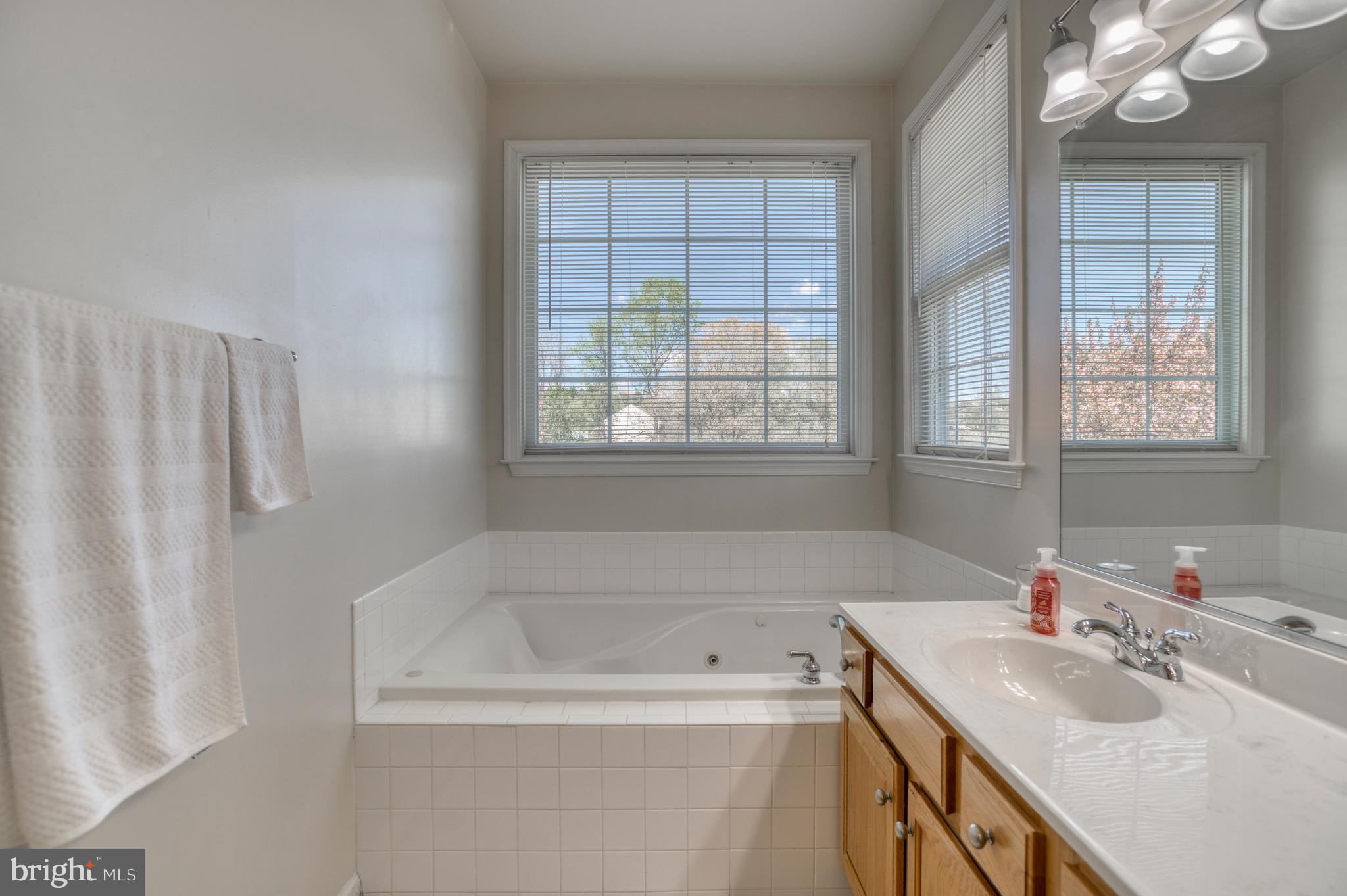 MABEL M PETTIE - Residential