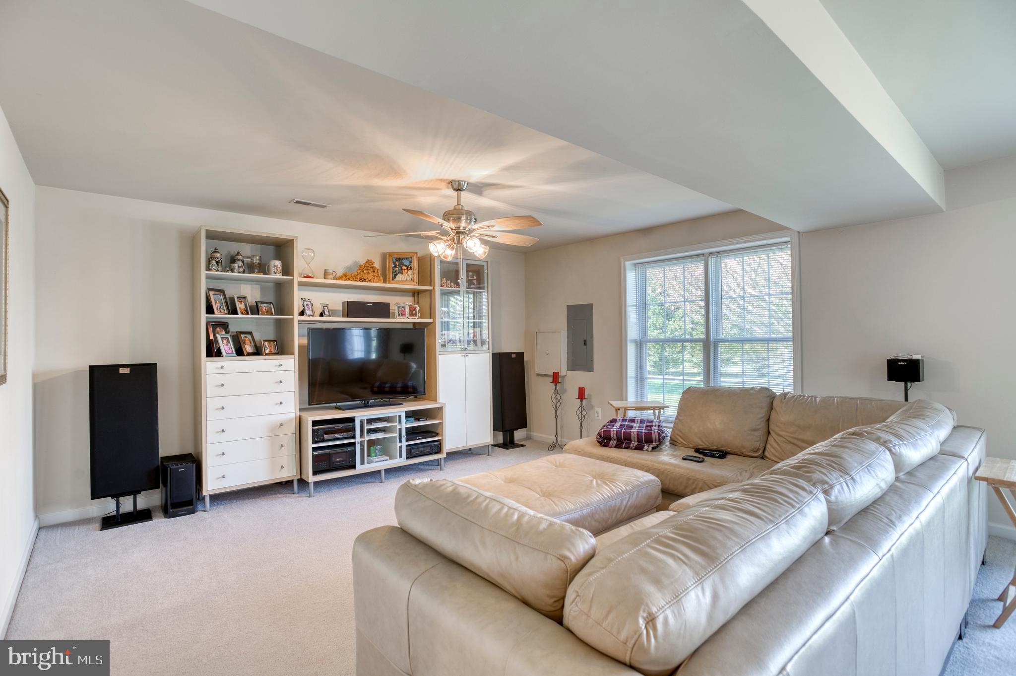 MABEL M PETTIE - Residential