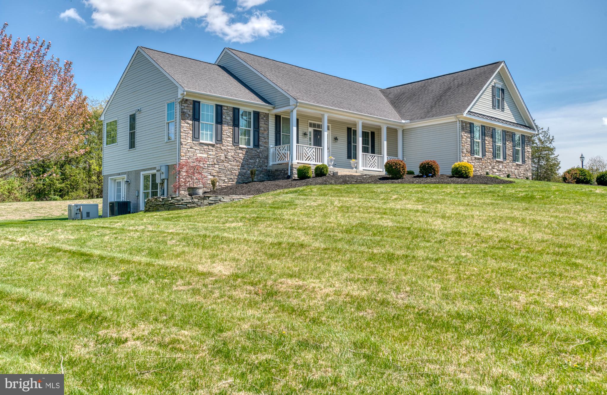MABEL M PETTIE - Residential
