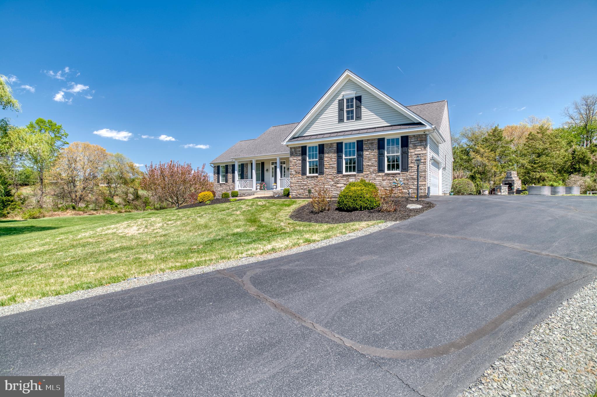 MABEL M PETTIE - Residential