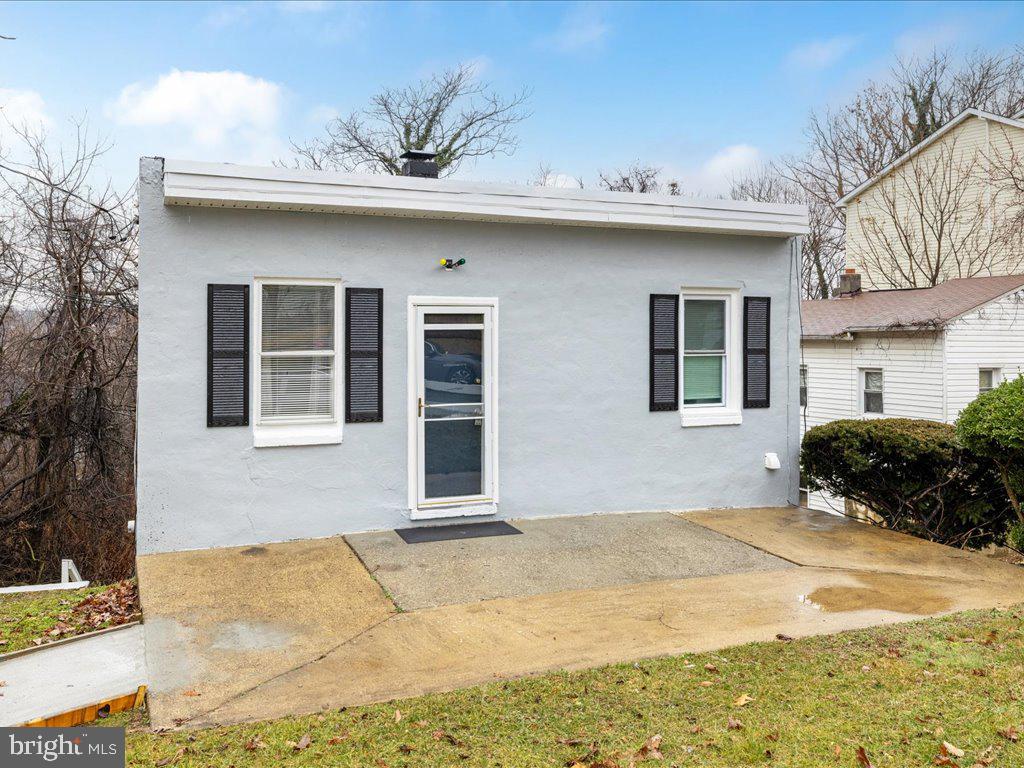 Detached home in AACO for $220,000- This home has plenty of space to grow, nice size yard. Home has been freshly painted inside & outside. New carpet on the interior stairs and bedroom. Roof is approximately 3 years old.