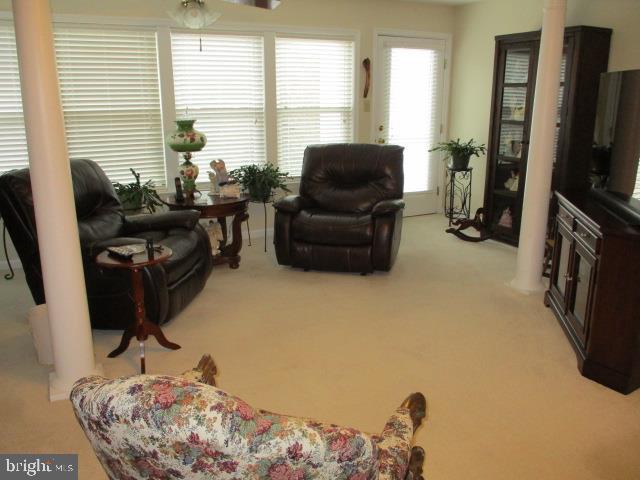 OLDE COUNTRY ESTATES SUB - Residential