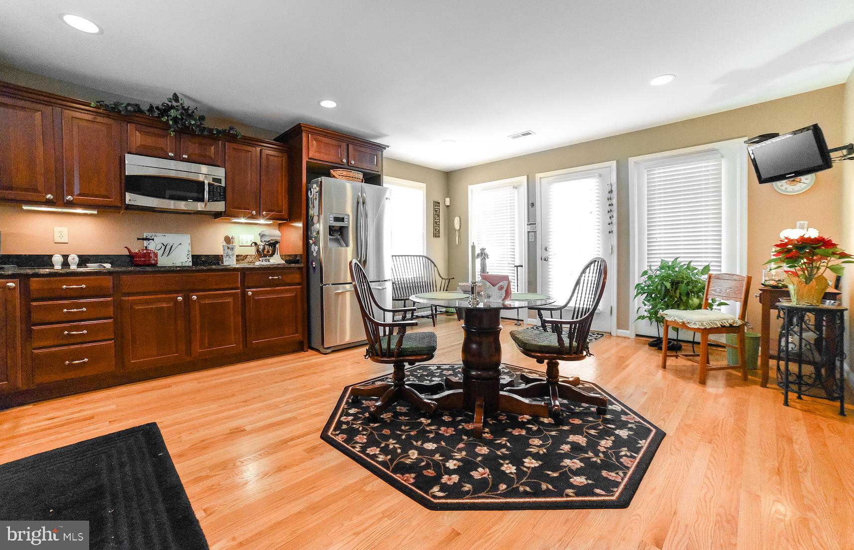 OLDE COUNTRY ESTATES SUB - Residential