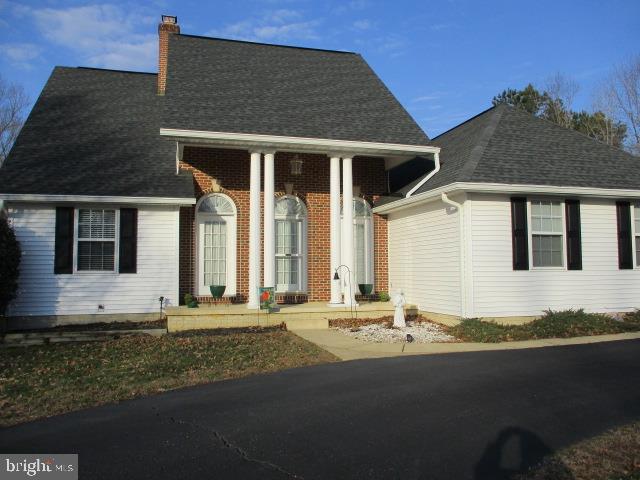 OLDE COUNTRY ESTATES SUB - Residential