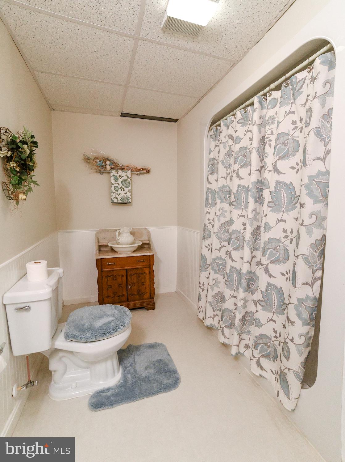 OLDE COUNTRY ESTATES SUB - Residential