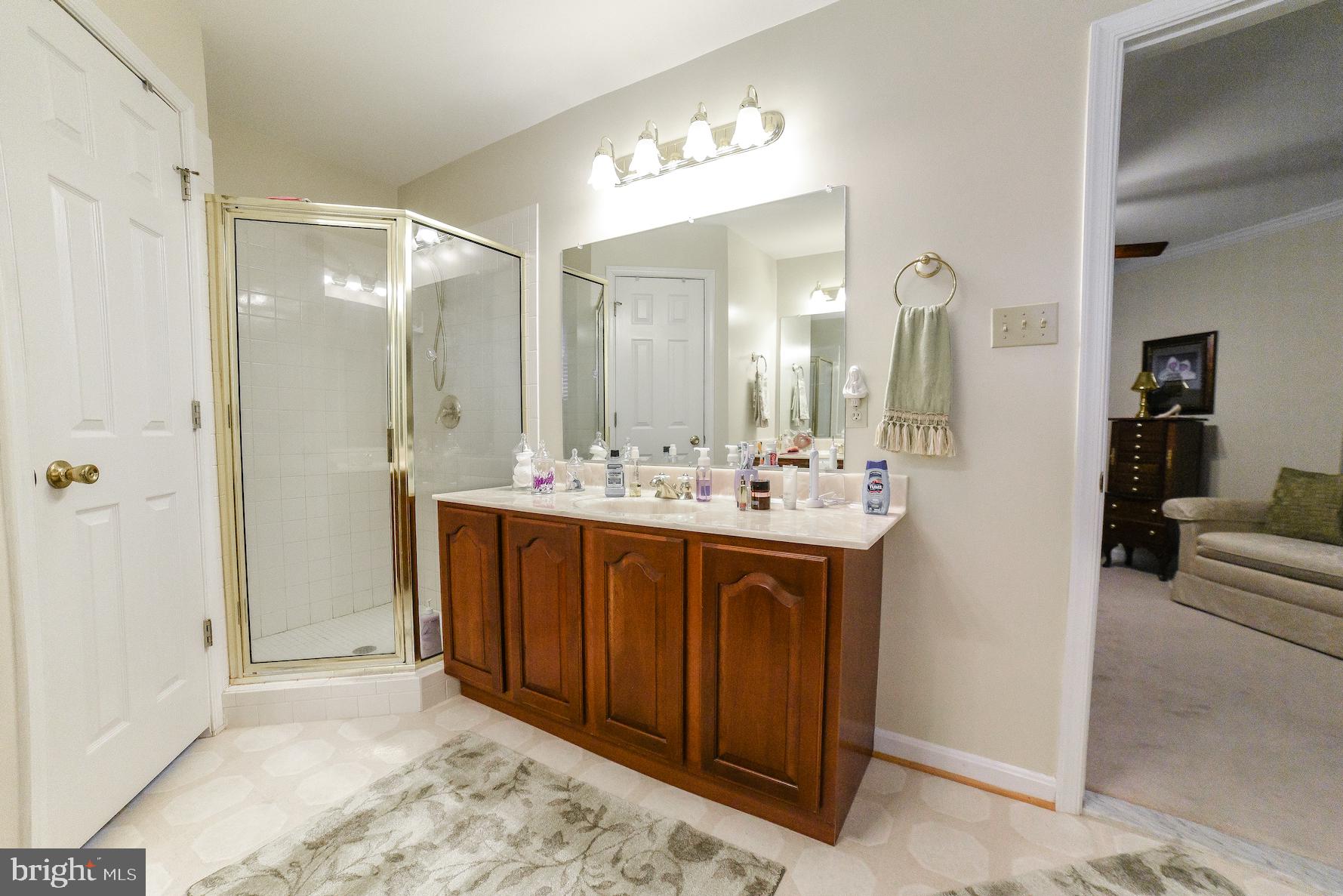 OLDE COUNTRY ESTATES SUB - Residential