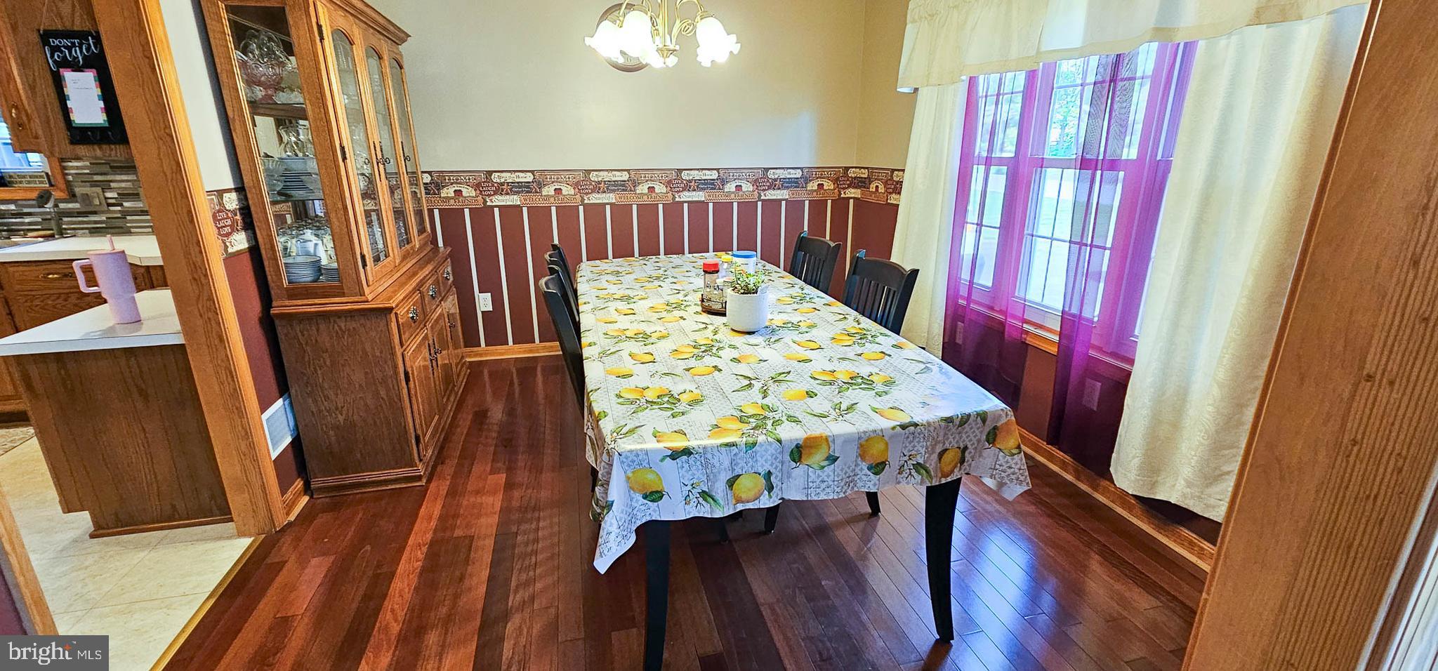 MOUNTAIN VIEW TERRACE - Residential