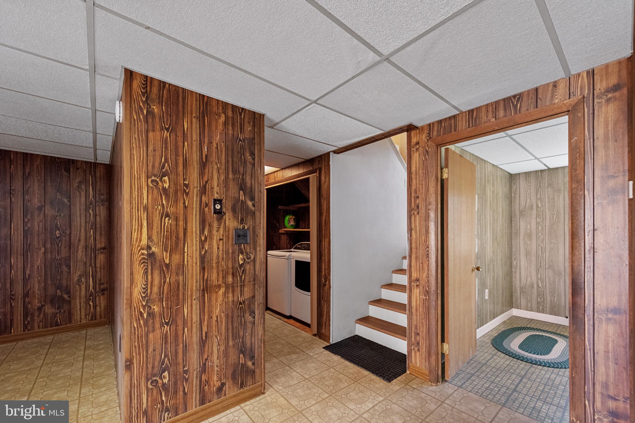 LAKE HERITAGE - Residential