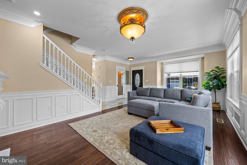 Photo of 2124 W Reserve Drive, PHILADELPHIA, PA 19145 (MLS # PAPH2506536)