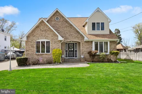 163 Bunting Avenue, Hamilton, NJ MLS: NJME2075658