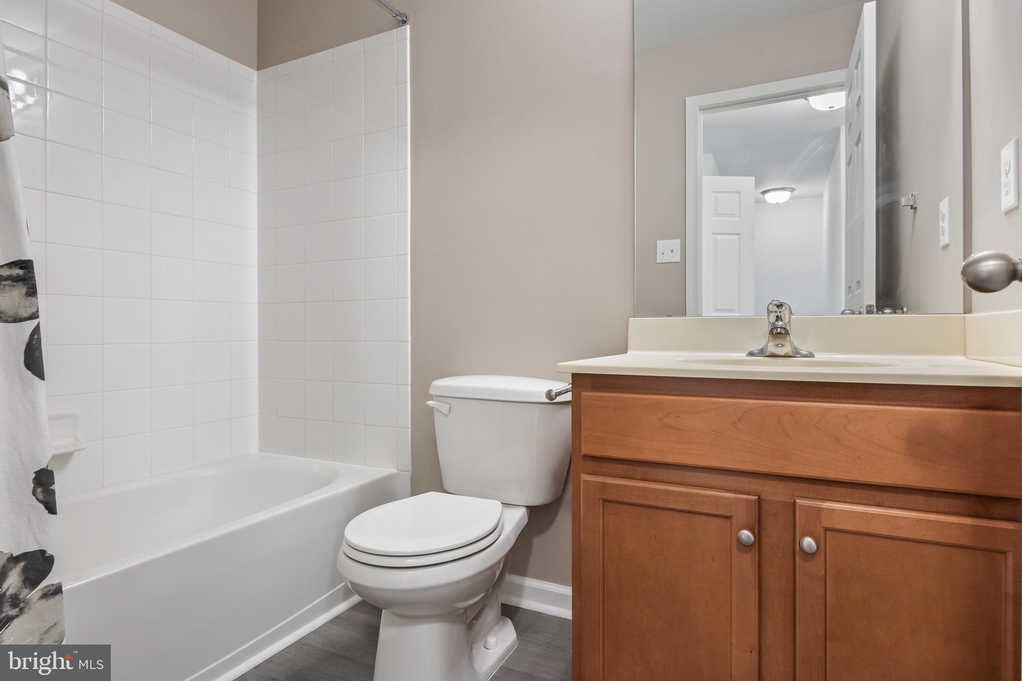 RICHWOOD CROSSING - Residential Lease