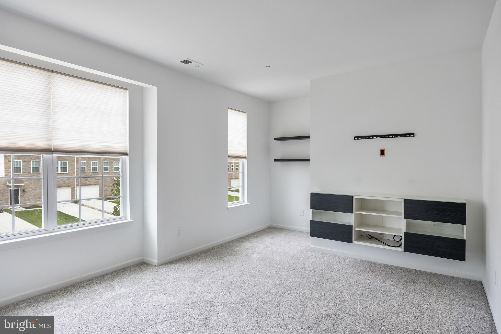 RICHWOOD CROSSING - Residential Lease