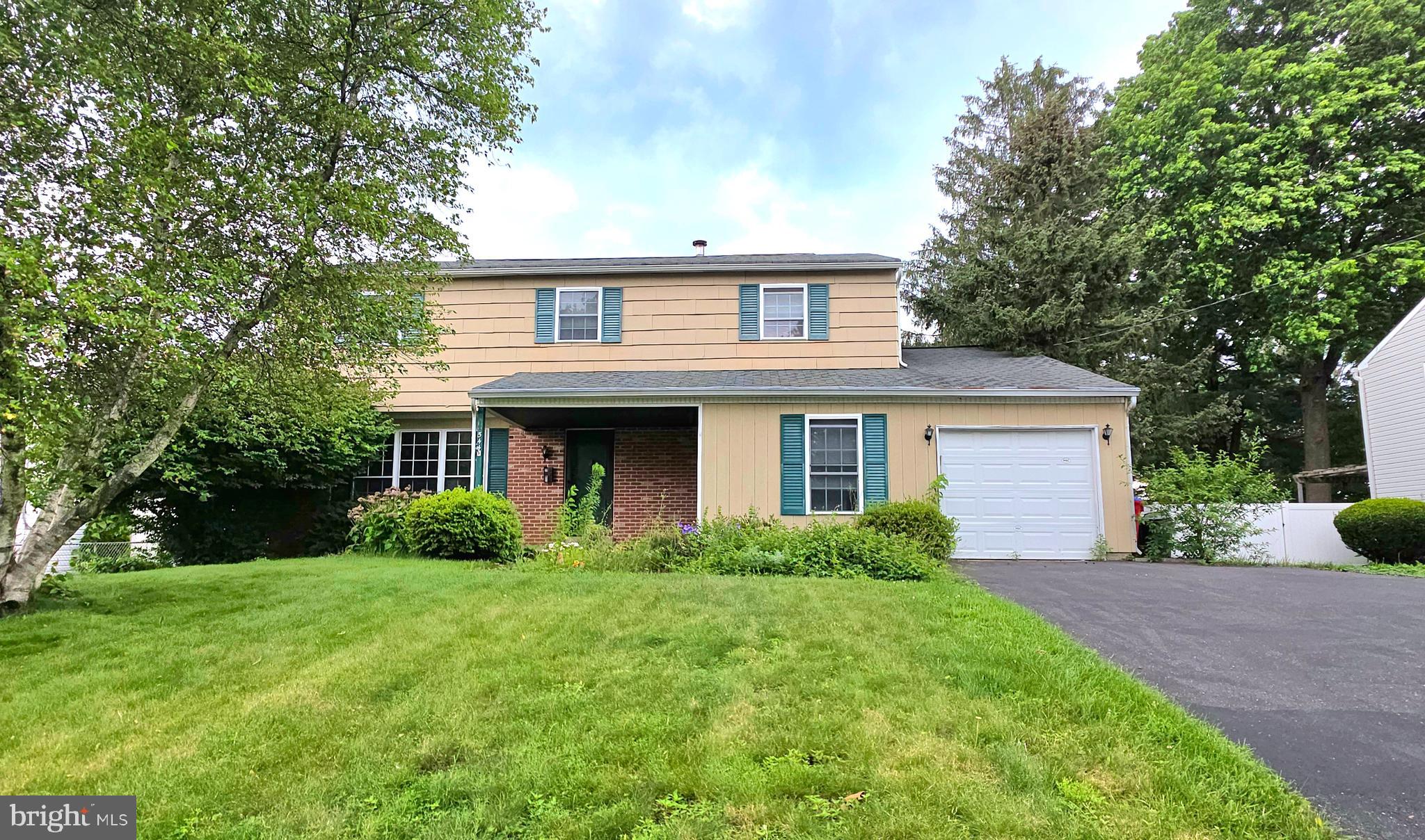 544 PENROSE LANE