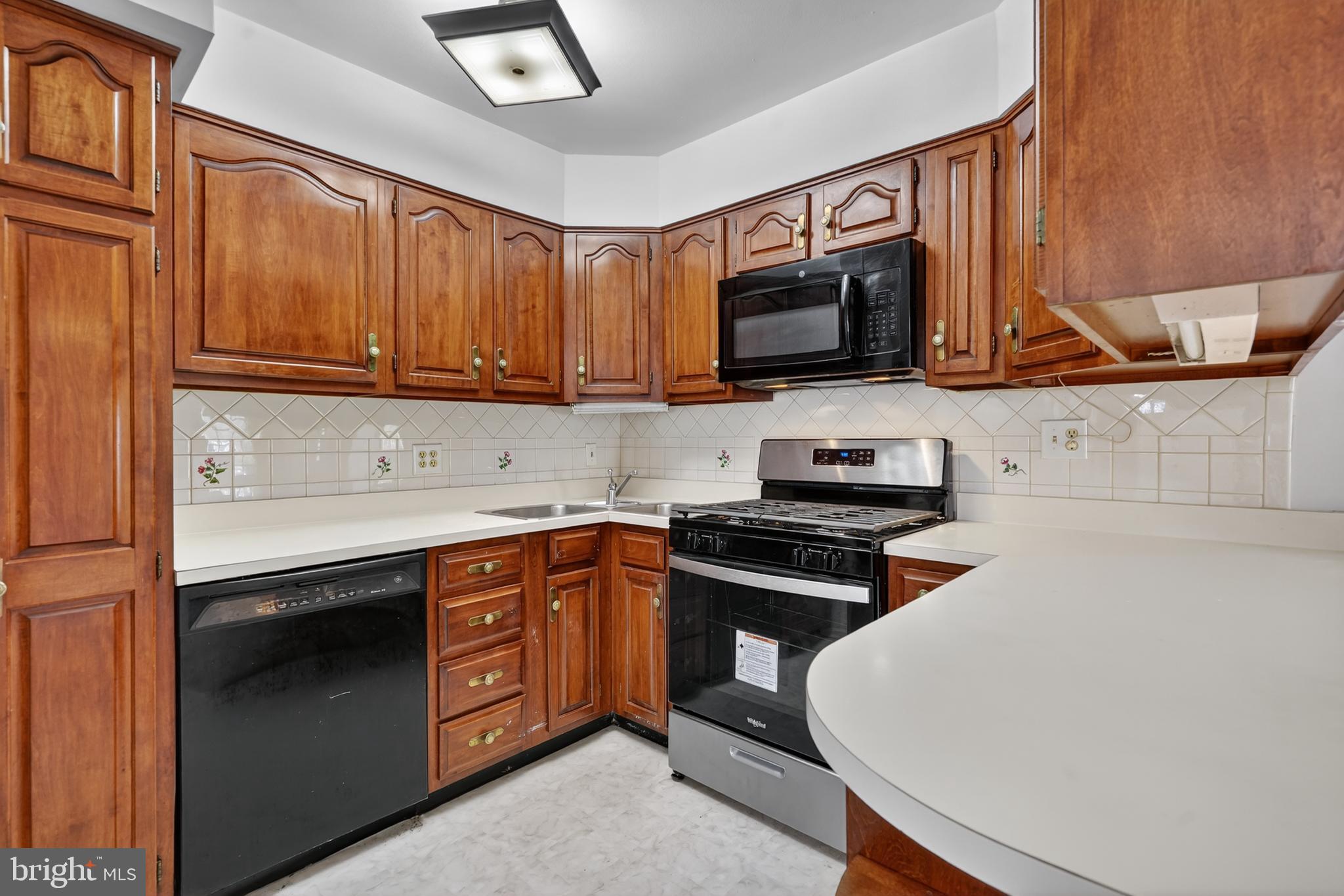 GARLAND - Residential