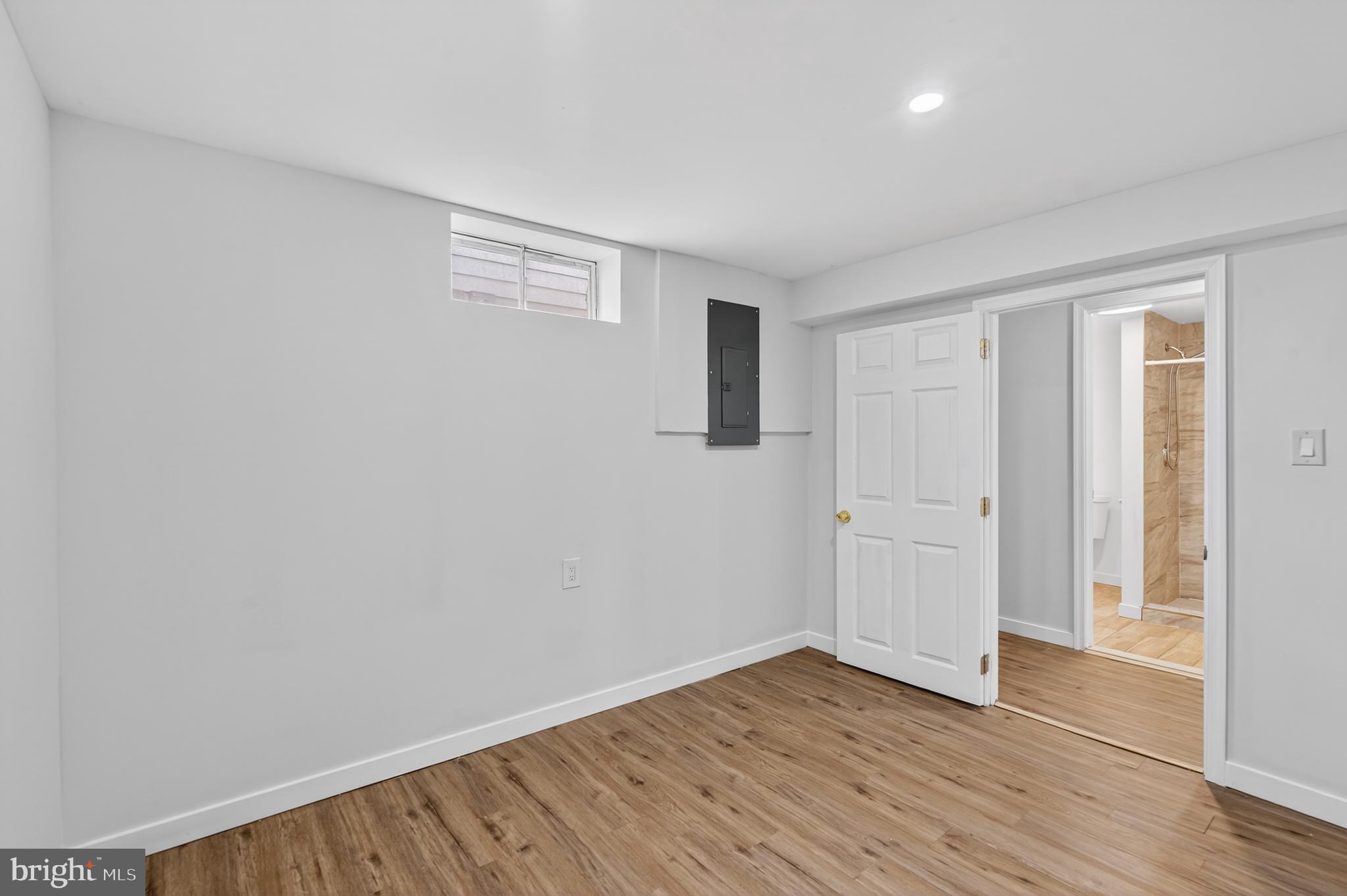 GARLAND - Residential