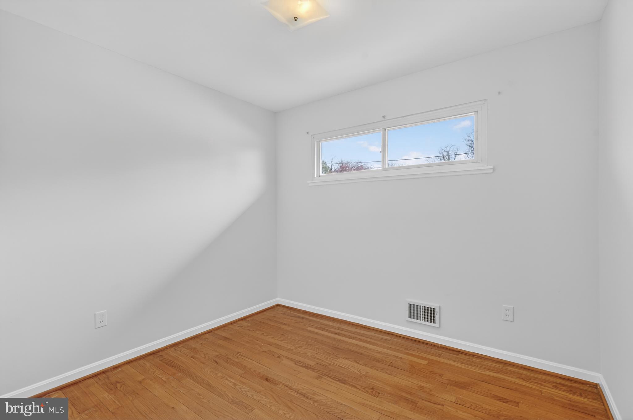 GARLAND - Residential