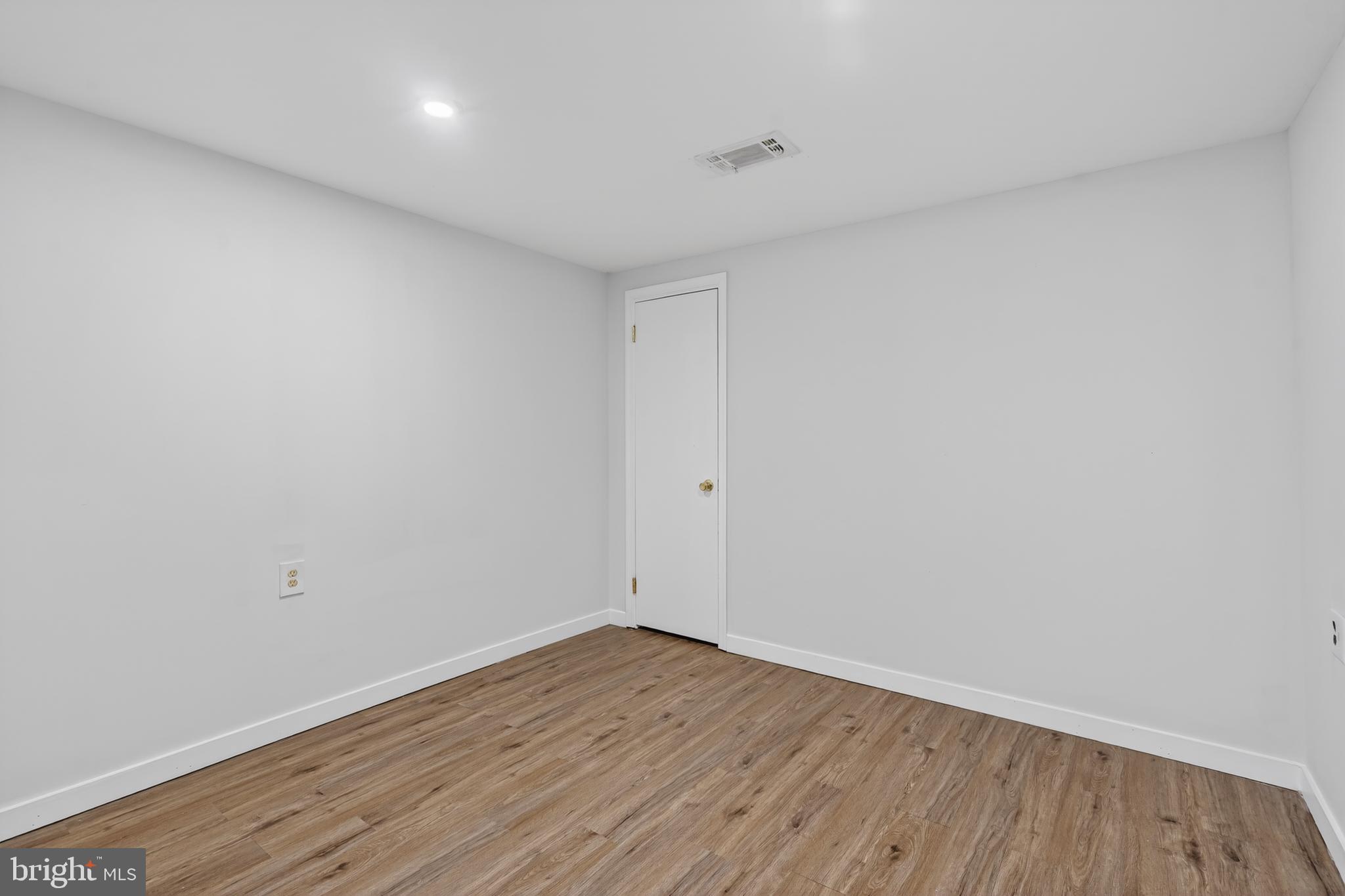 GARLAND - Residential