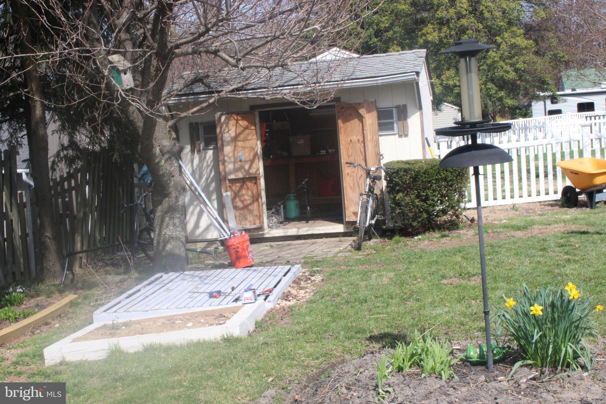 GARLAND - Residential