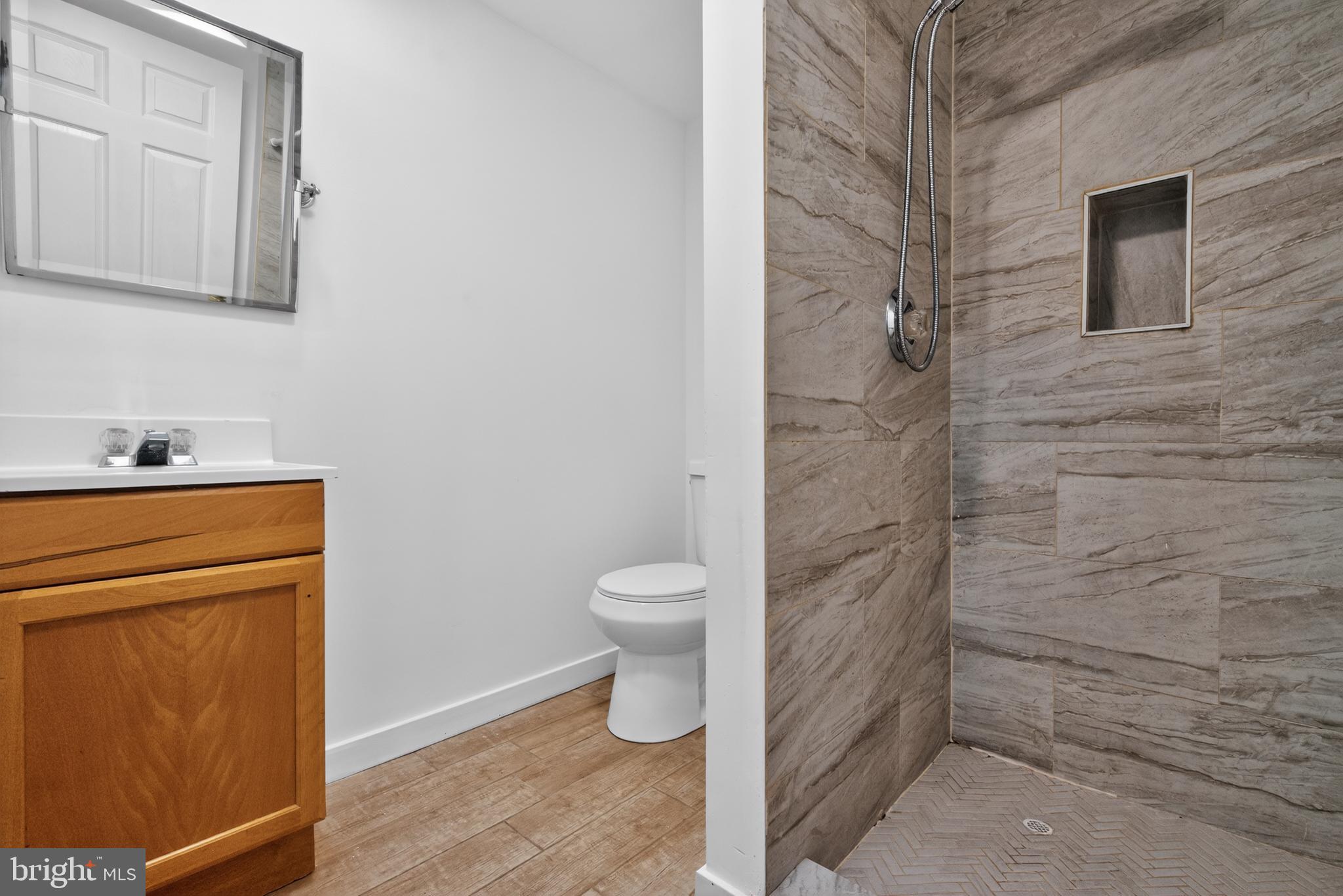 GARLAND - Residential