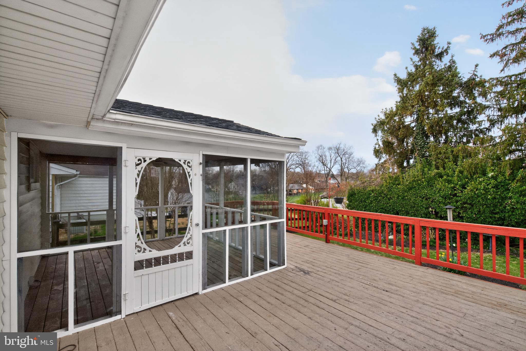 GARLAND - Residential