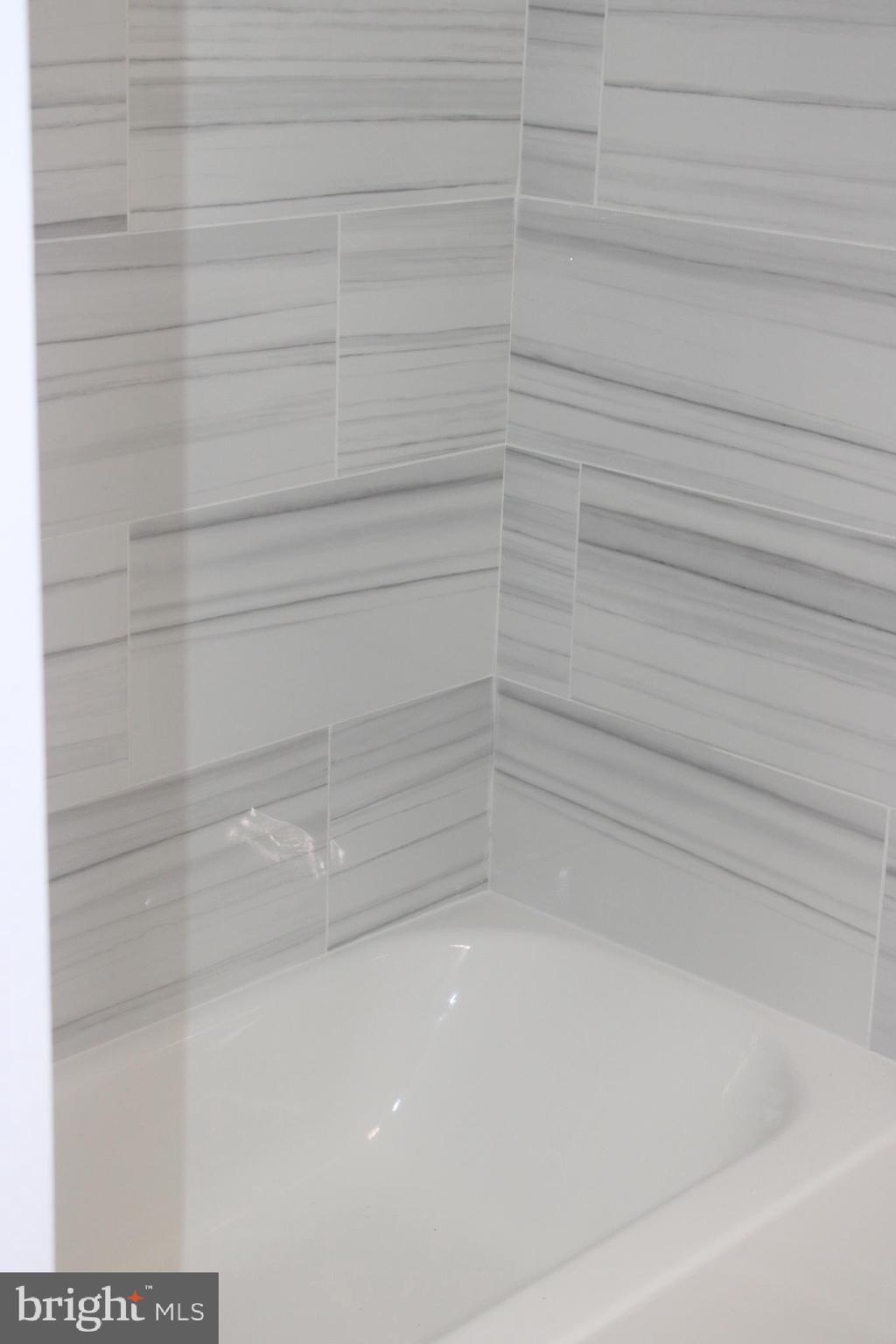 GARLAND - Residential