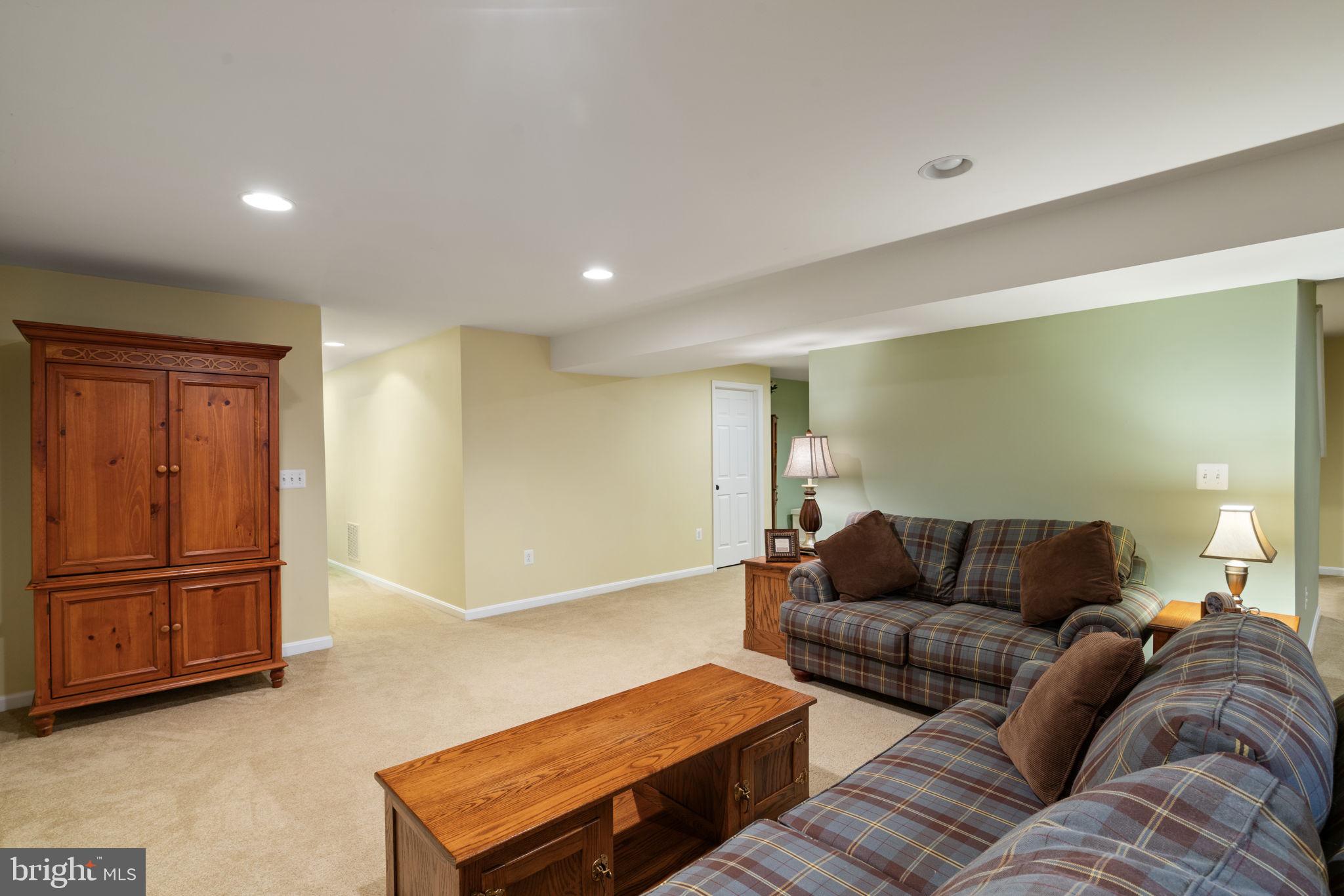 LEELAND STATION - Residential