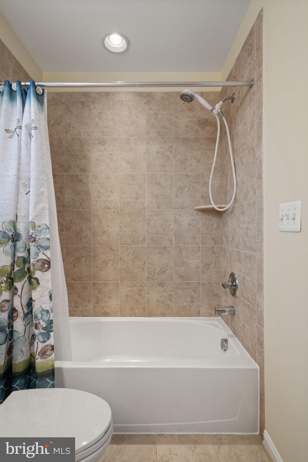 LEELAND STATION - Residential