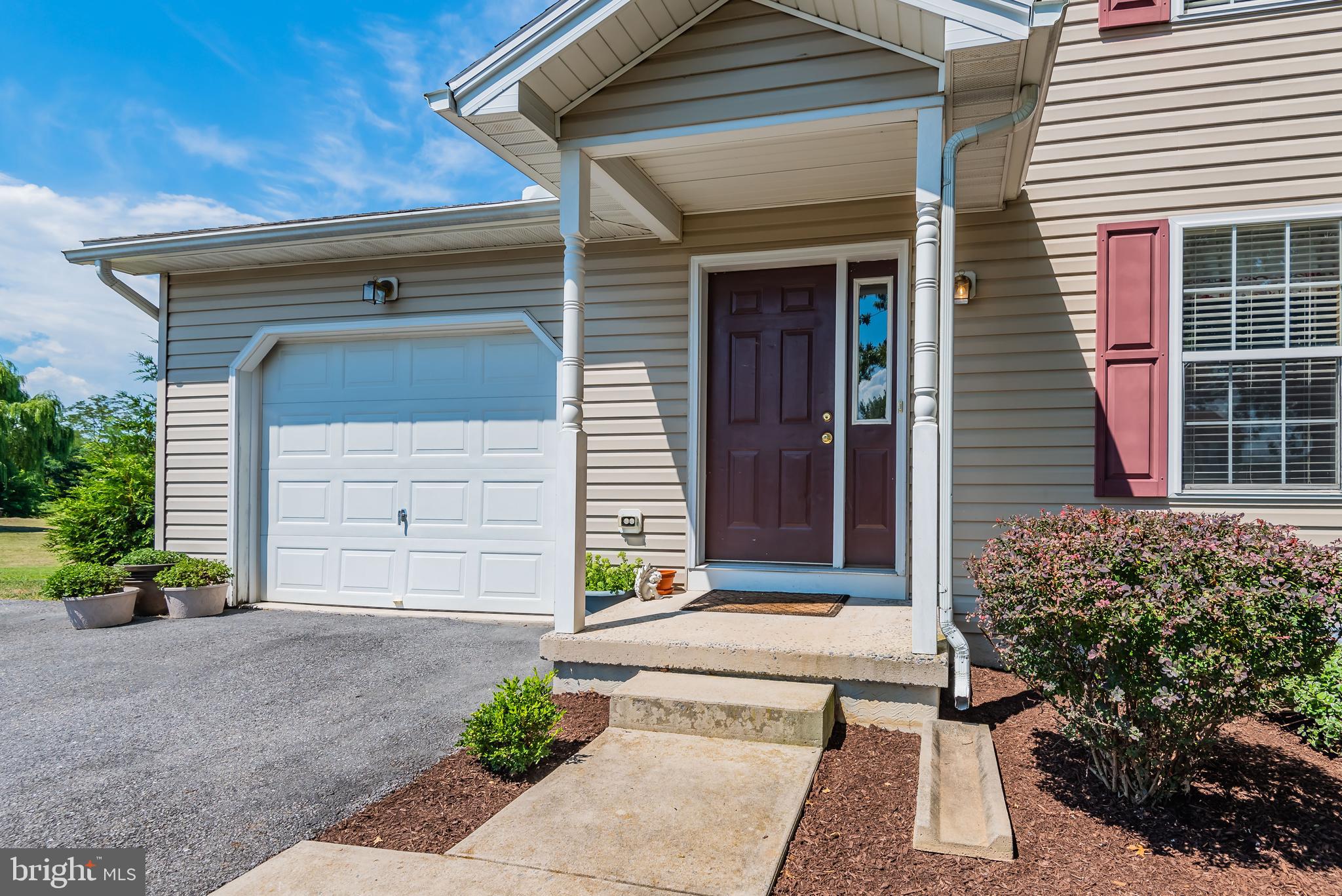 MOUNTAIN SHADOWS - Residential