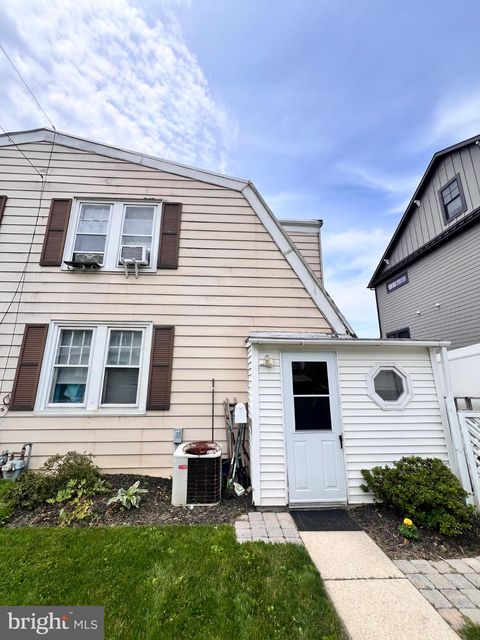 Photo of 202 N Aberdeen Avenue, WAYNE, PA 19087 (MLS # PADE2117572)
