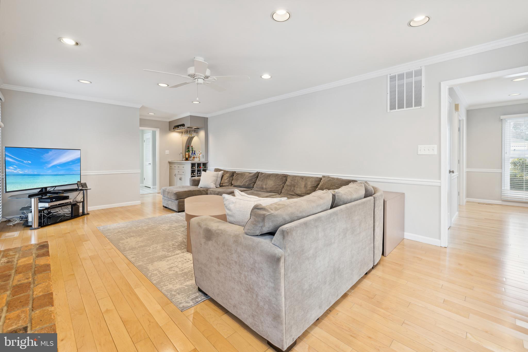 POTOMAC CHASE - Residential