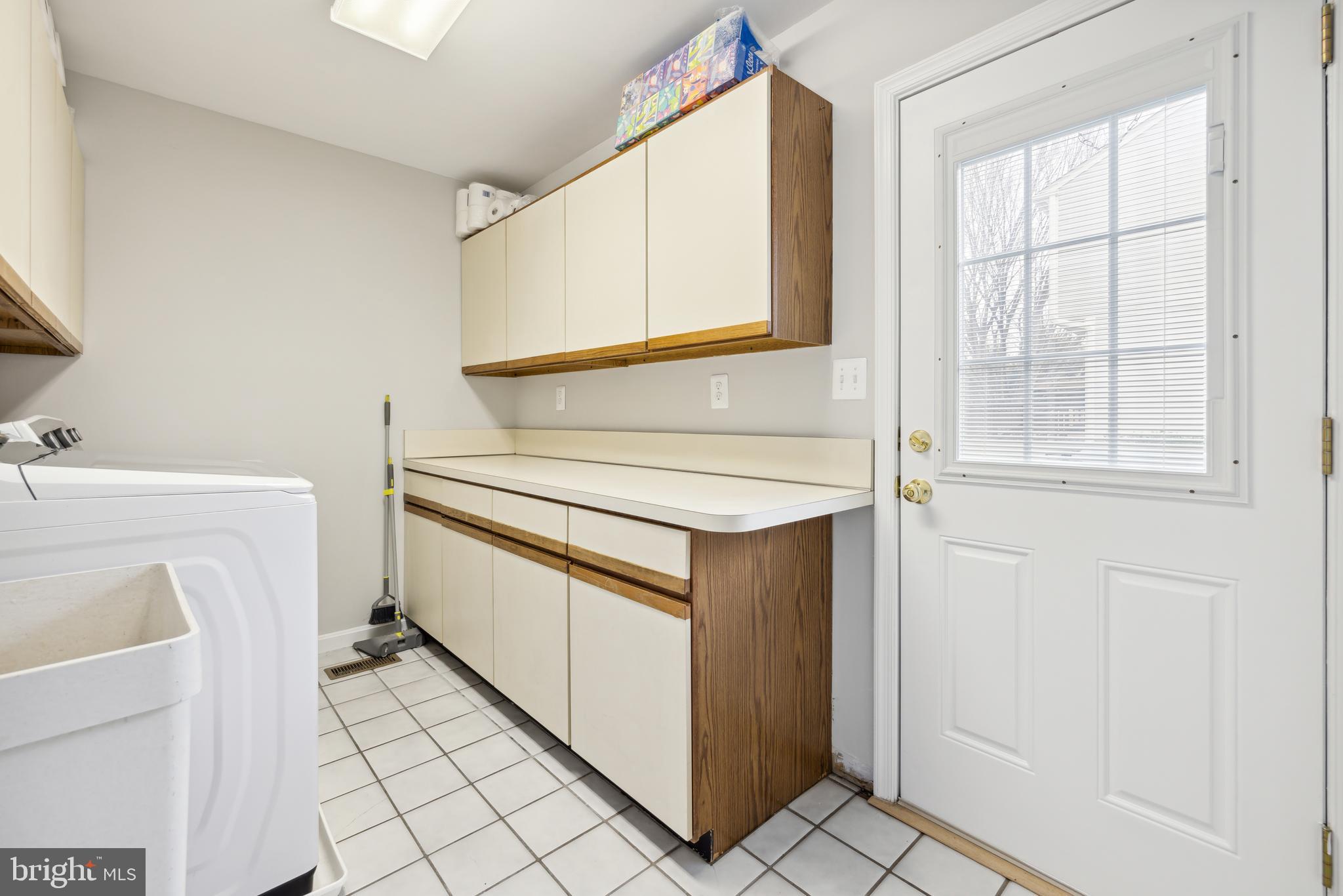 POTOMAC CHASE - Residential