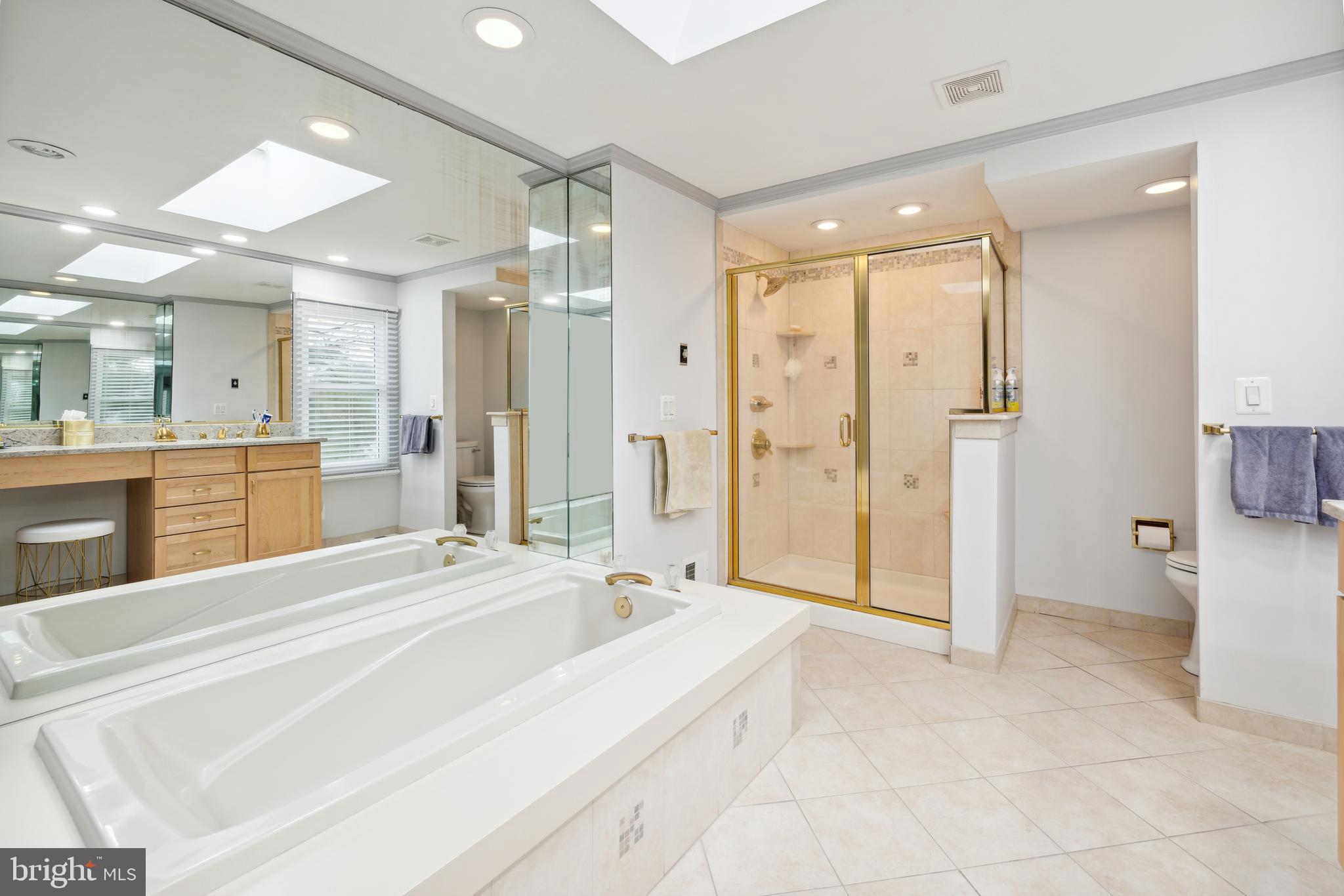 POTOMAC CHASE - Residential