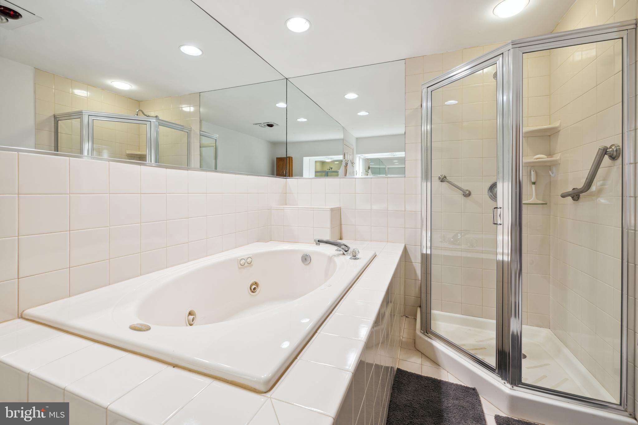 POTOMAC CHASE - Residential