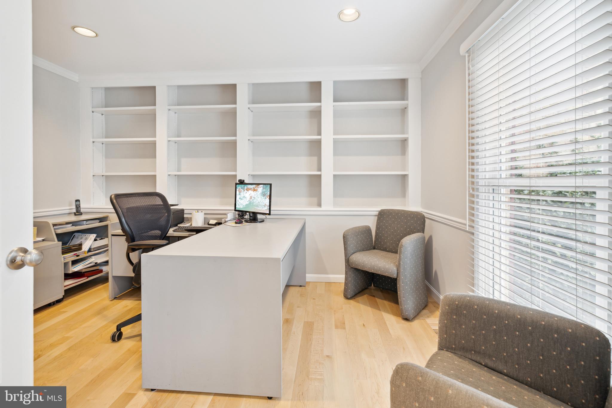 POTOMAC CHASE - Residential