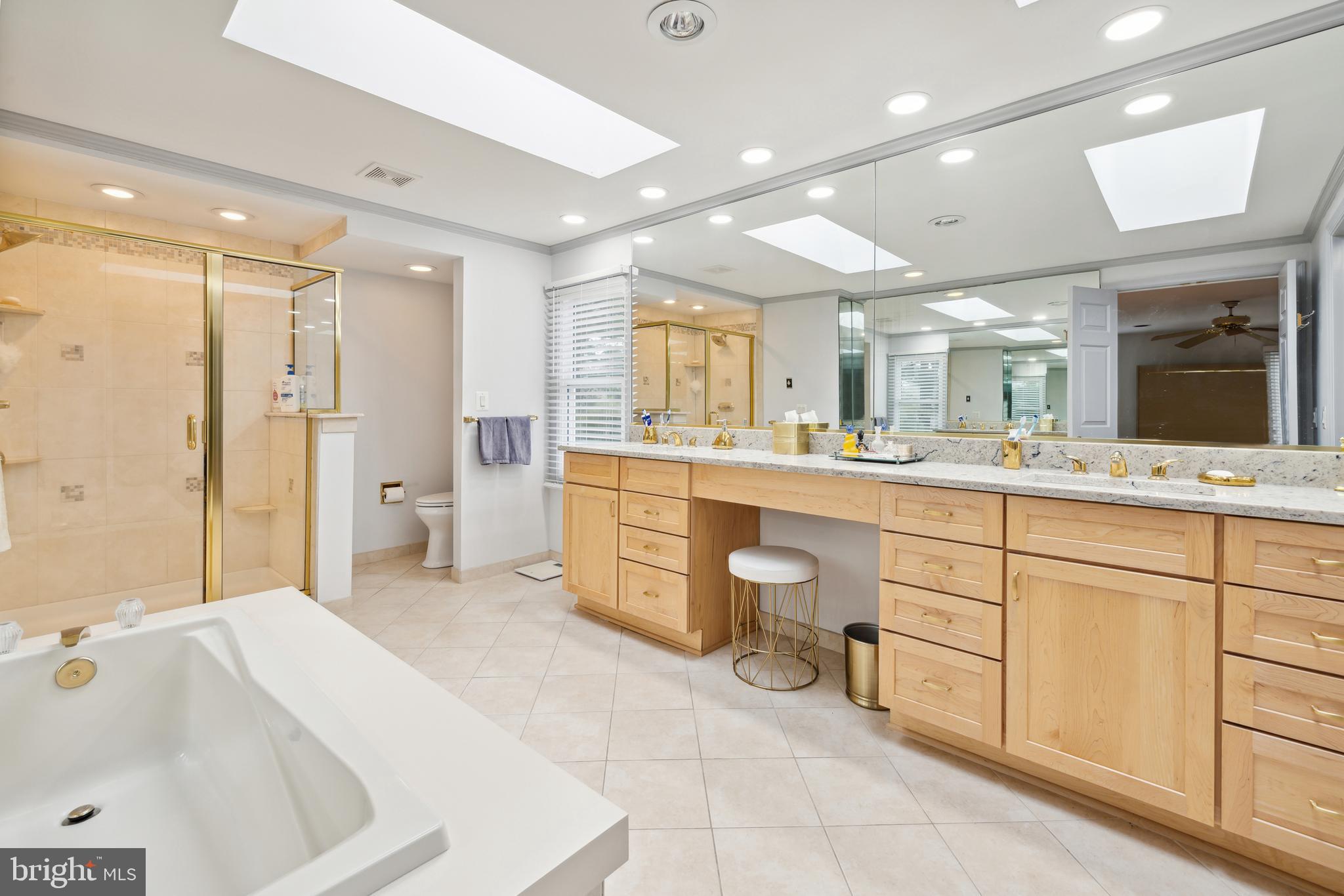 POTOMAC CHASE - Residential