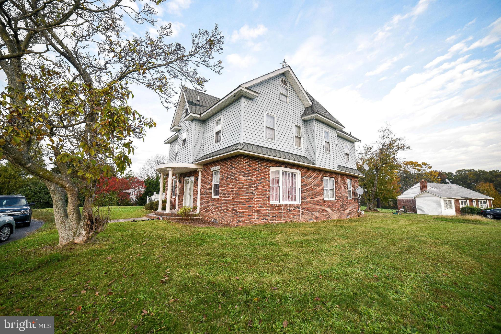 LOVEVILLE - Residential Lease