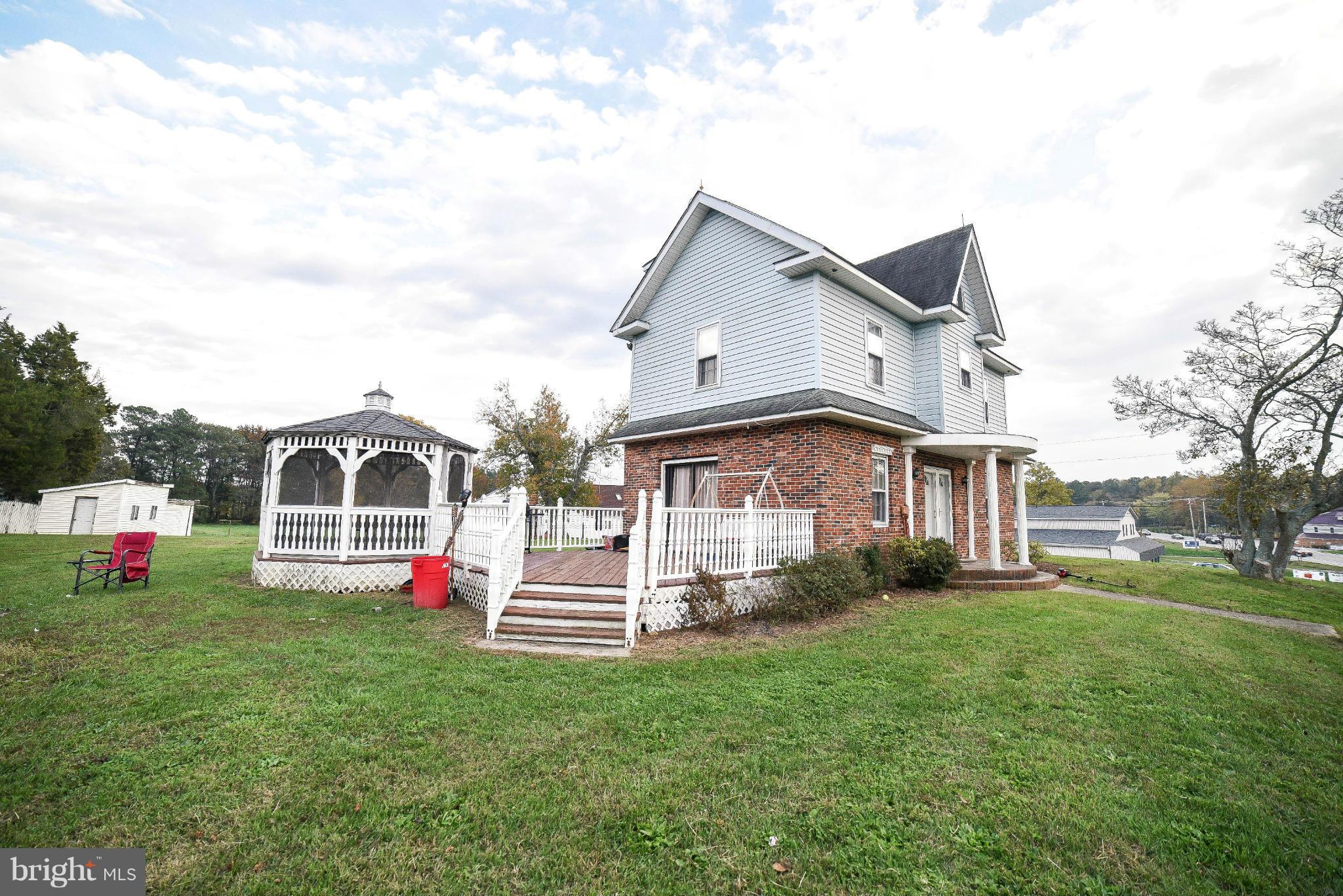 LOVEVILLE - Residential Lease