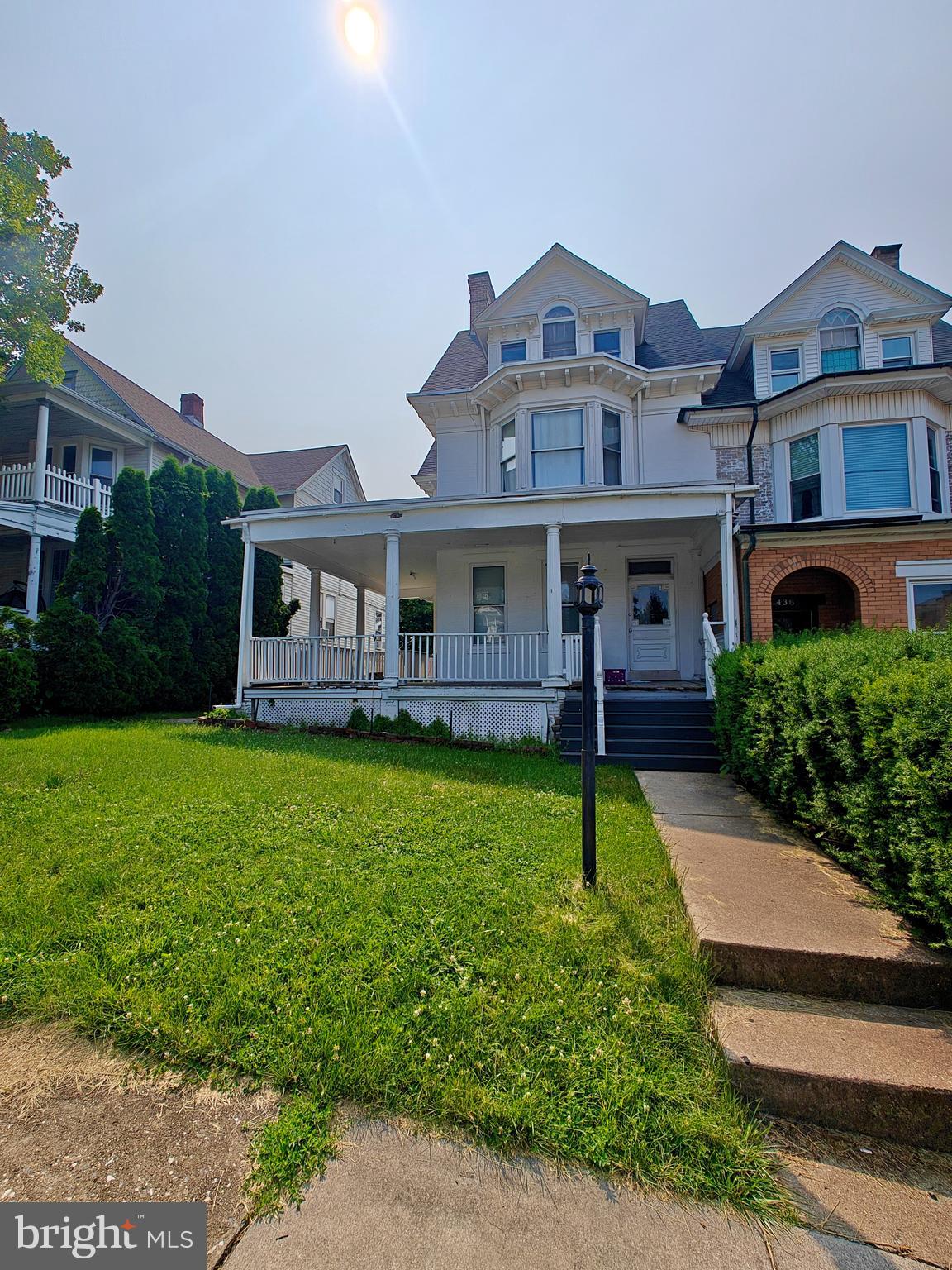 436 LINDEN AVENUE